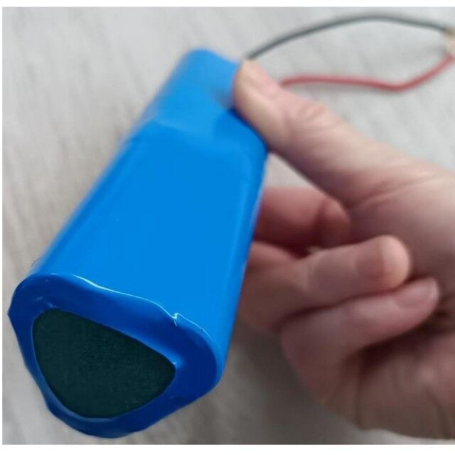 맞춤형 삼각형 배터리 팩 18650 6s1p 22.2V 3500mAh 배터리 마사지 총